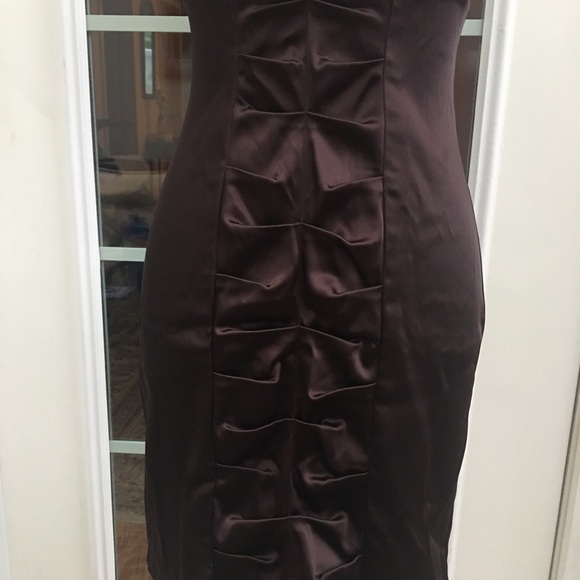 Calvin Klein Satin SL Dress Size 2 - Picture 2 of 8